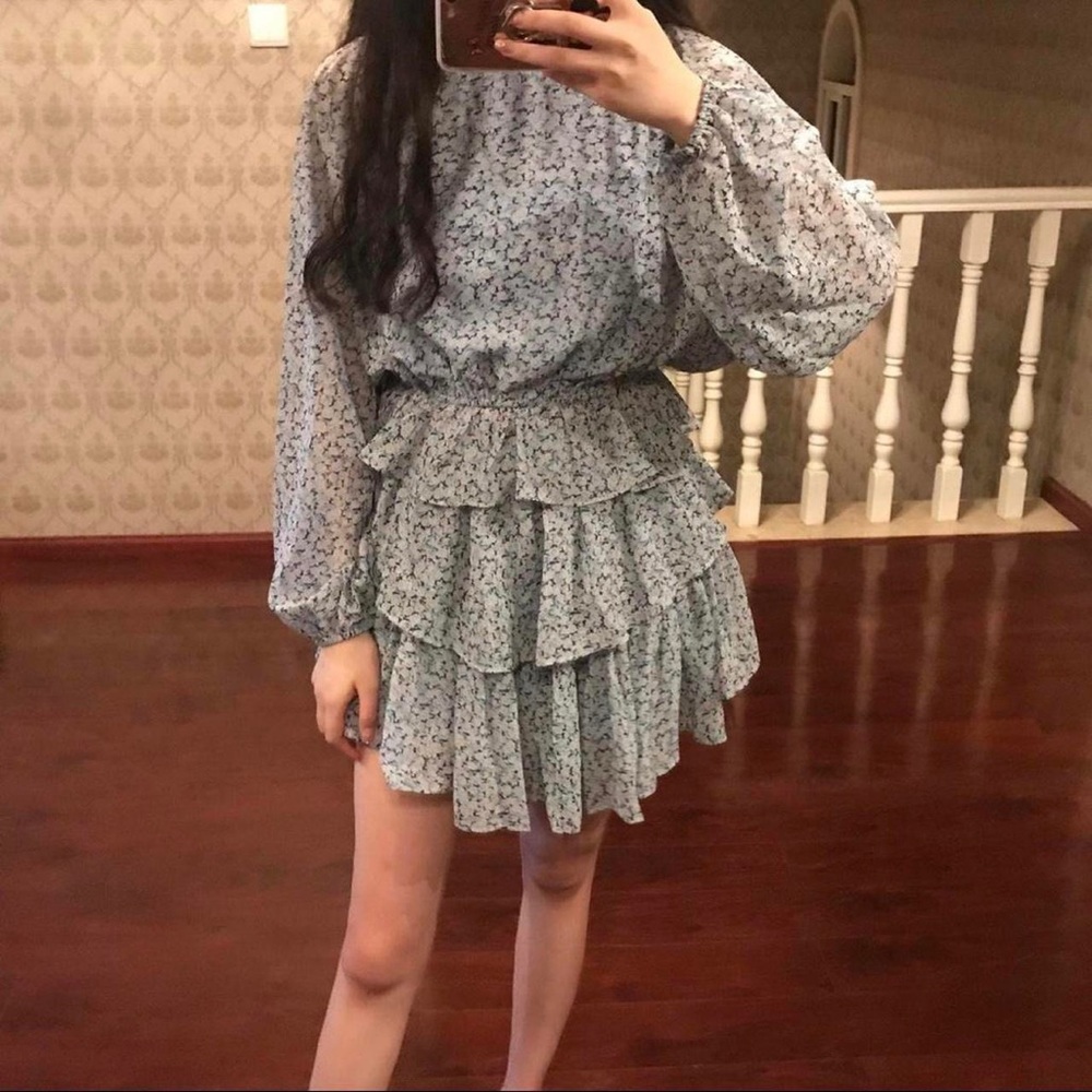 Long sleeves floral ruffle blouse and ruffle skirt set